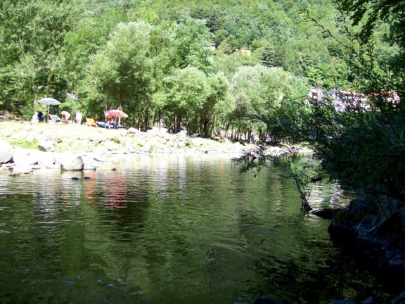  Image name: 100_0280.JPG 
 width: 576 pixel 
 height: 432 pixel 
 Size: 105439 bytes 
 Click to enlarge 